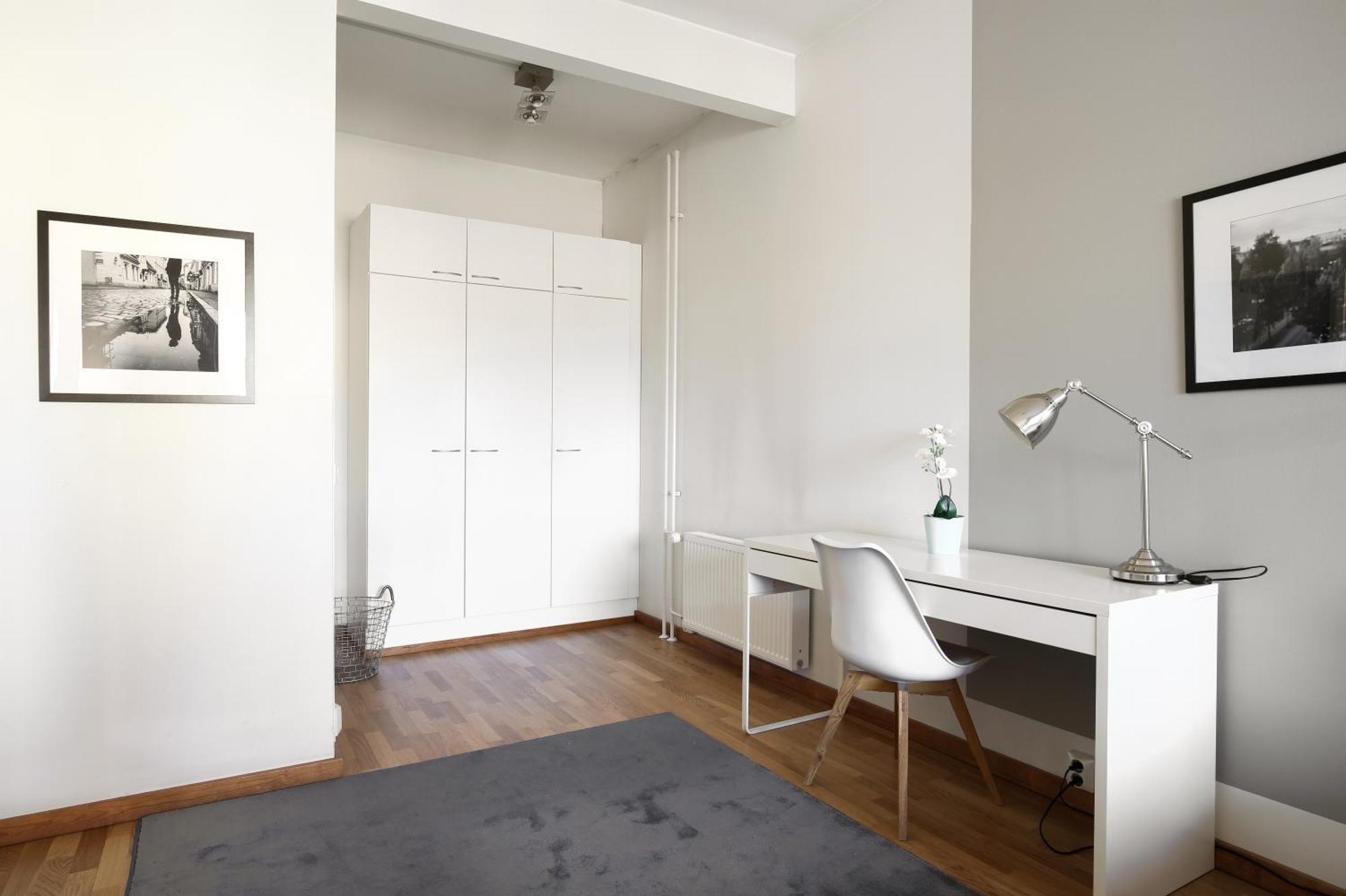 Kotimaailma Apartments Kamppi - Spacious 1Br Helsínquia Exterior foto